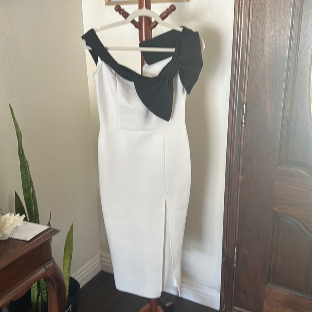 Off the shoulder bow dress